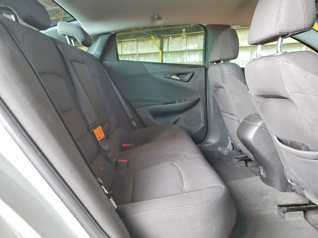2018 Chevrolet Malibu VIN 1G1ZB5ST5JF173221 photo 10