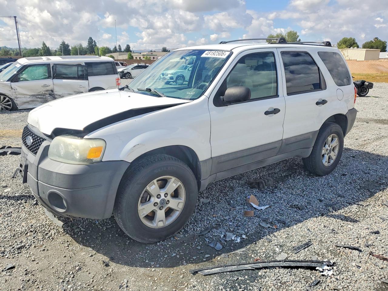 2007 Ford Escape VIN 1FMYU93107KA60001 photo 1