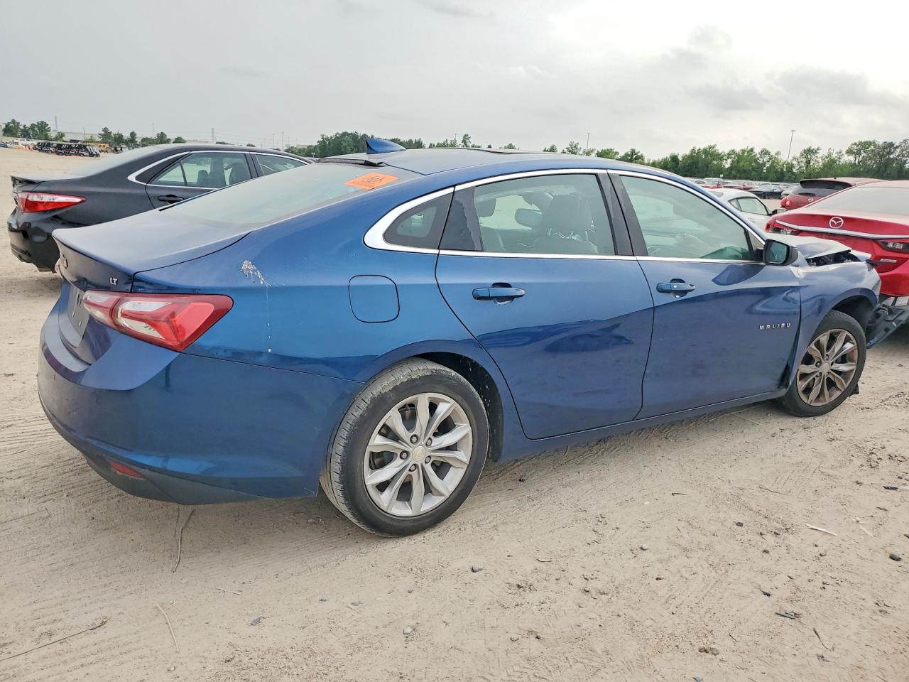 2019 Malibu VIN 1G1ZD5STXKF154210 photo 3