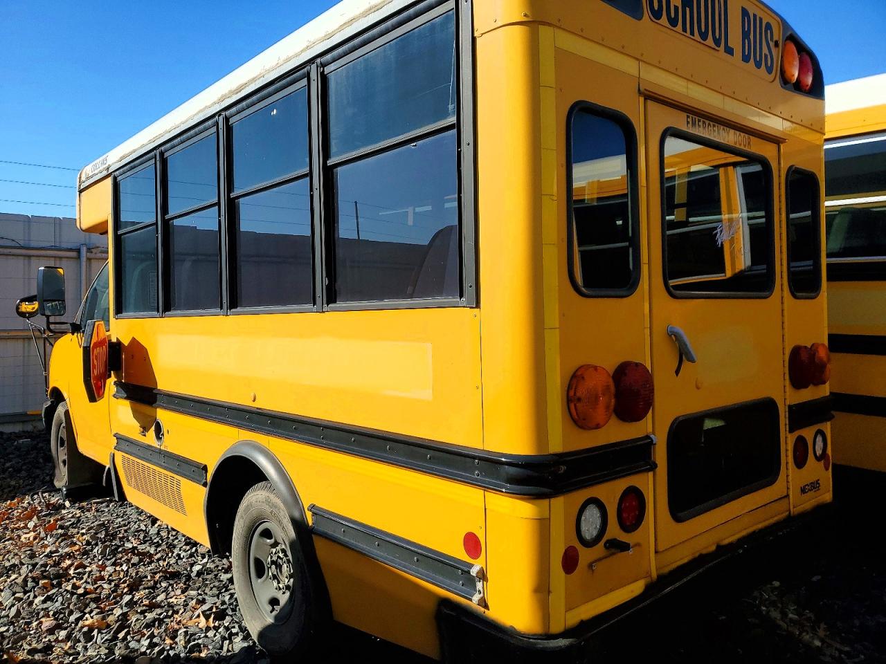 2012 COLLINS Express VIN 1GB0G2BA6C1140750 photo 3