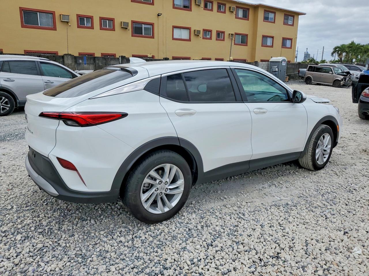 2025 BUICK All other VIN KL47LAEP1SB200081 photo 3