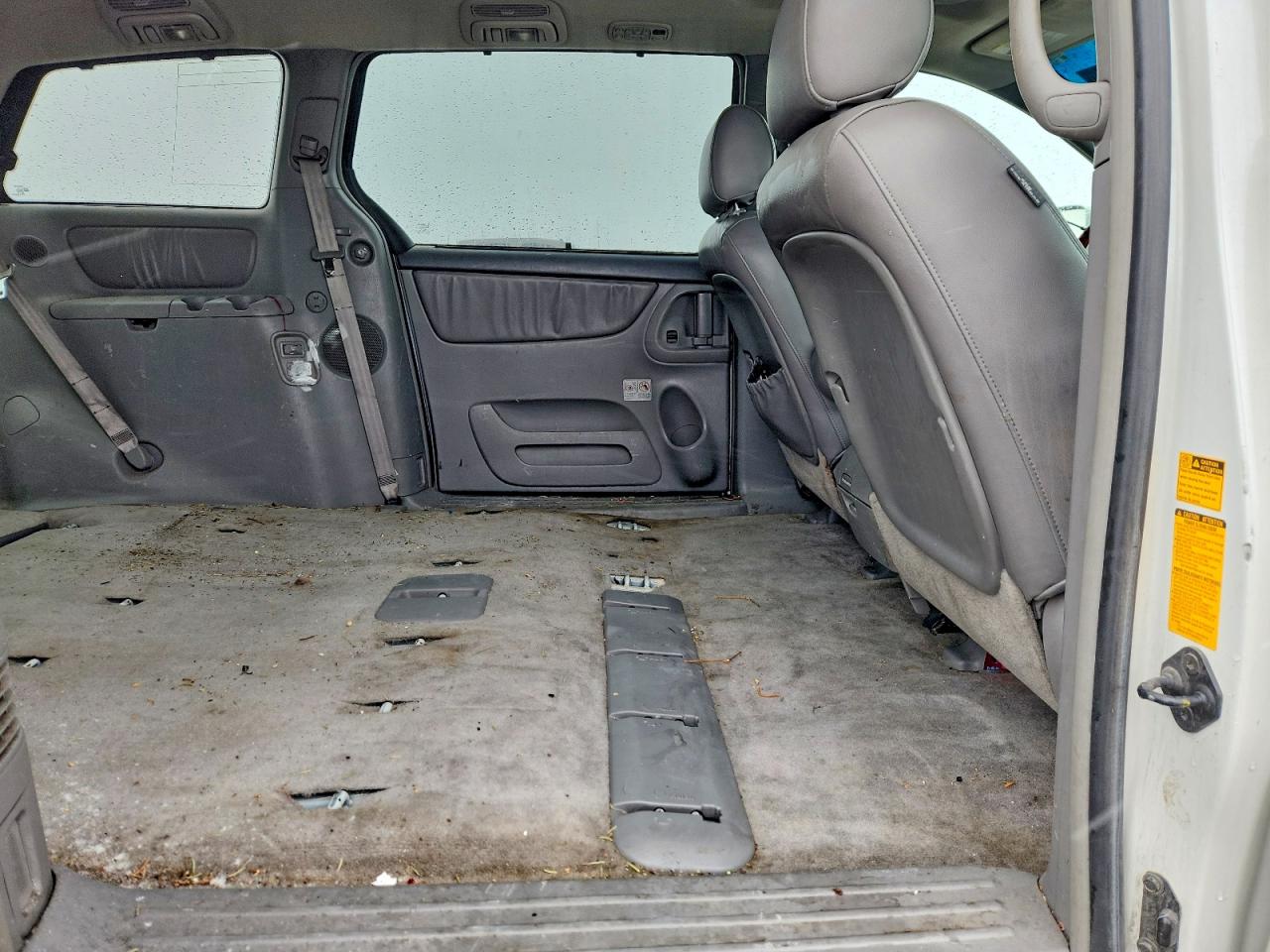 2007 Toyota Sienna VIN 5TDBK22C57S001089 photo 10