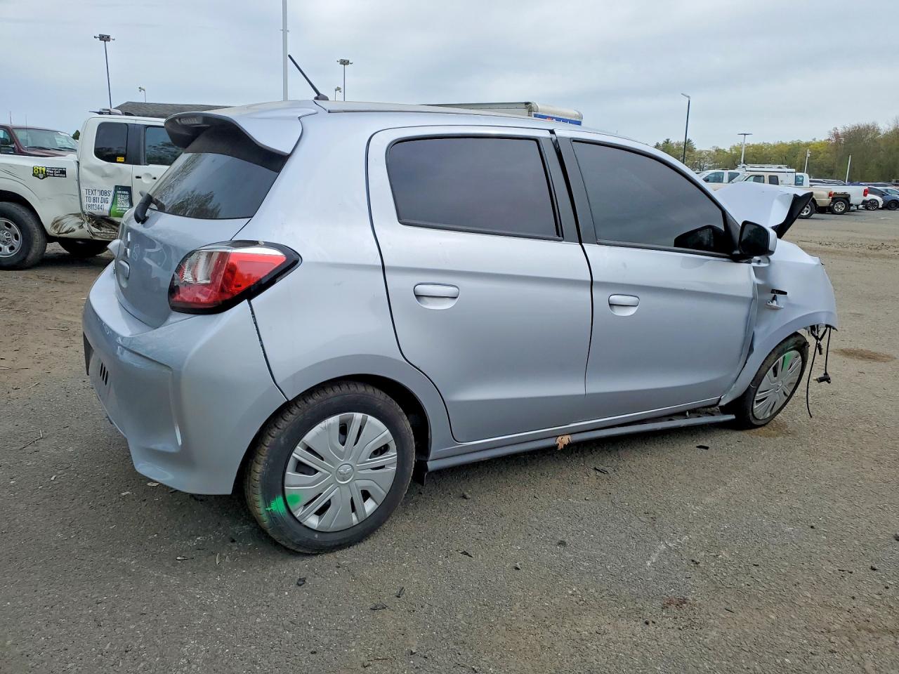 2024 Mitsubishi Mirage VIN ML32AUHJ4RH017038 photo 3