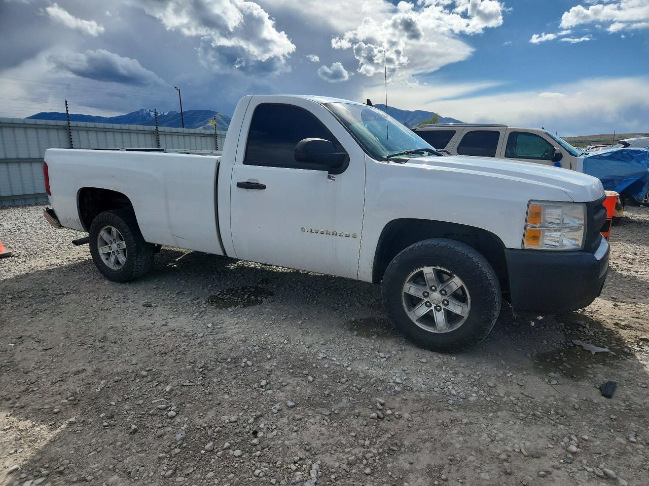 2008 CHEV Silverado VIN 1GCEC14XX8Z109972 photo 4