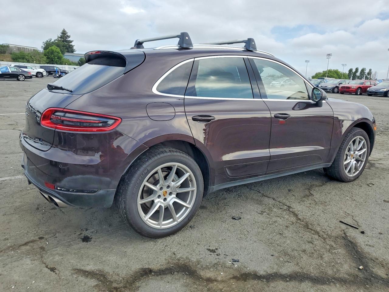 2017 PORSCHE Macan VIN WP1AB2A51HLB13257 photo 3