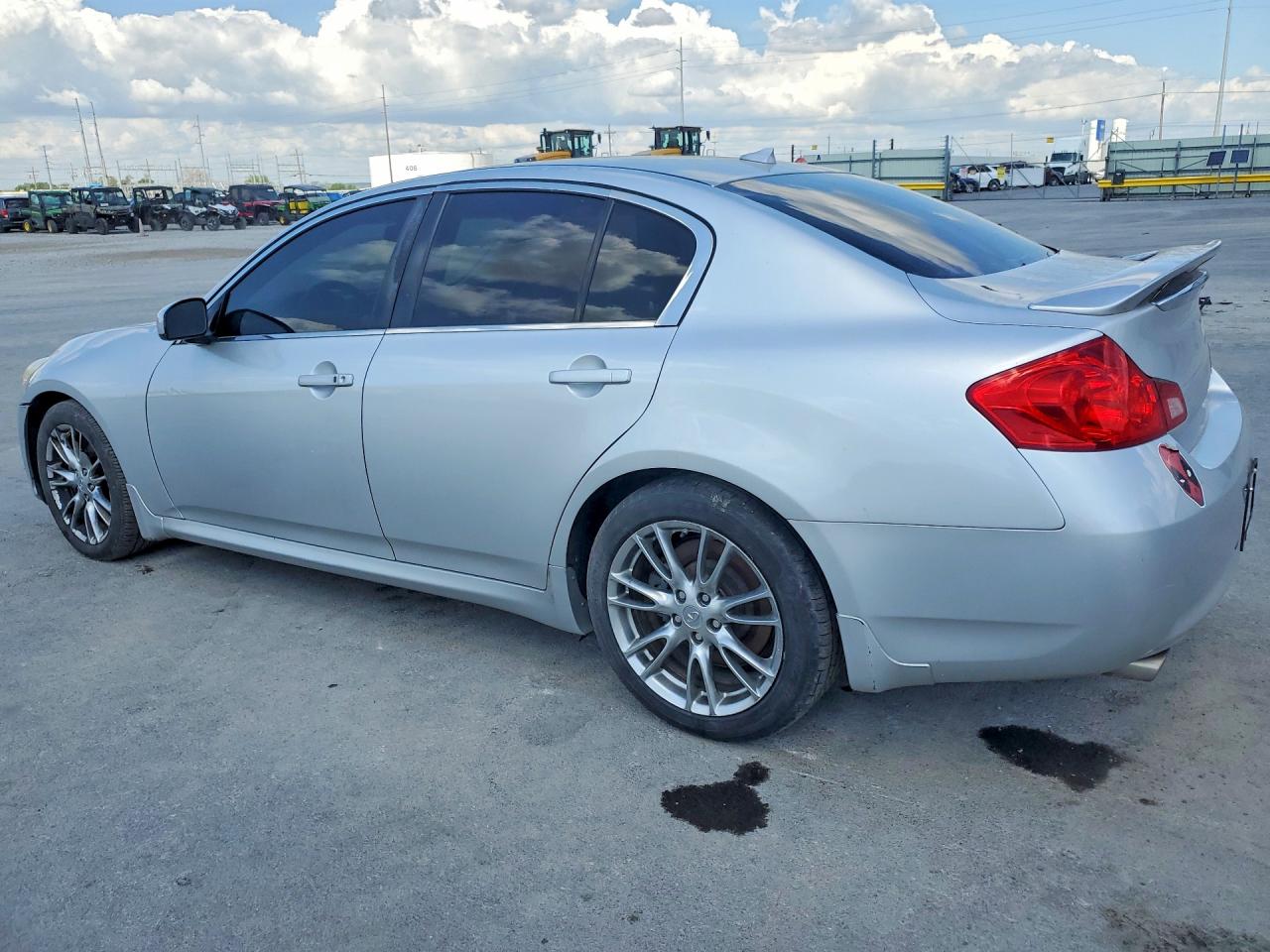 2008 Infiniti G35 VIN JNKBV61E98M201972 photo 2