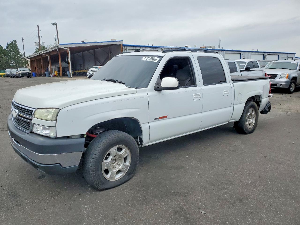 2004 CHEV Silverado VIN 2GCEC13T641374387 photo 1