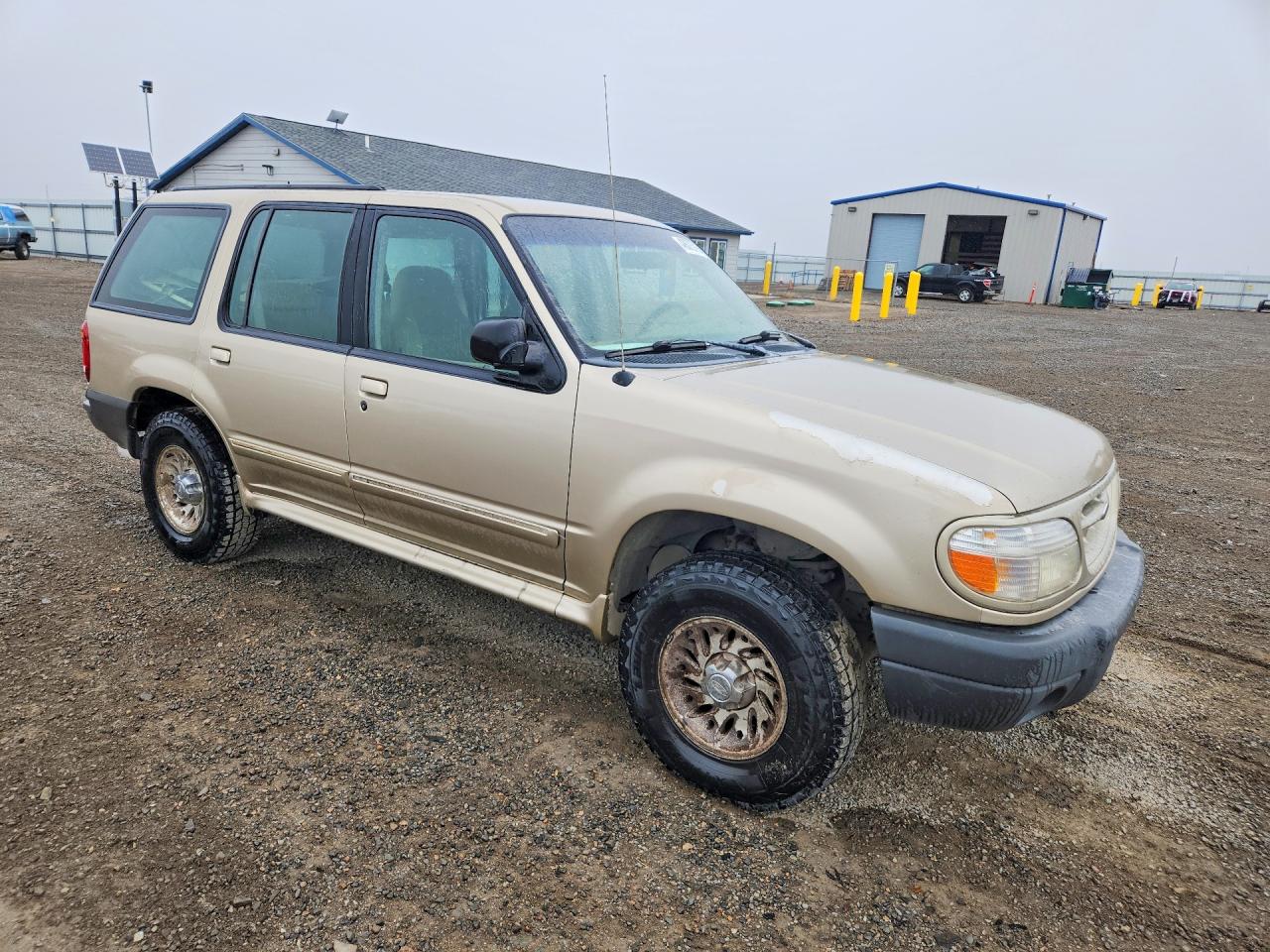 1999 Ford Explorer VIN 1FMZU34X8XUA27210 photo 4
