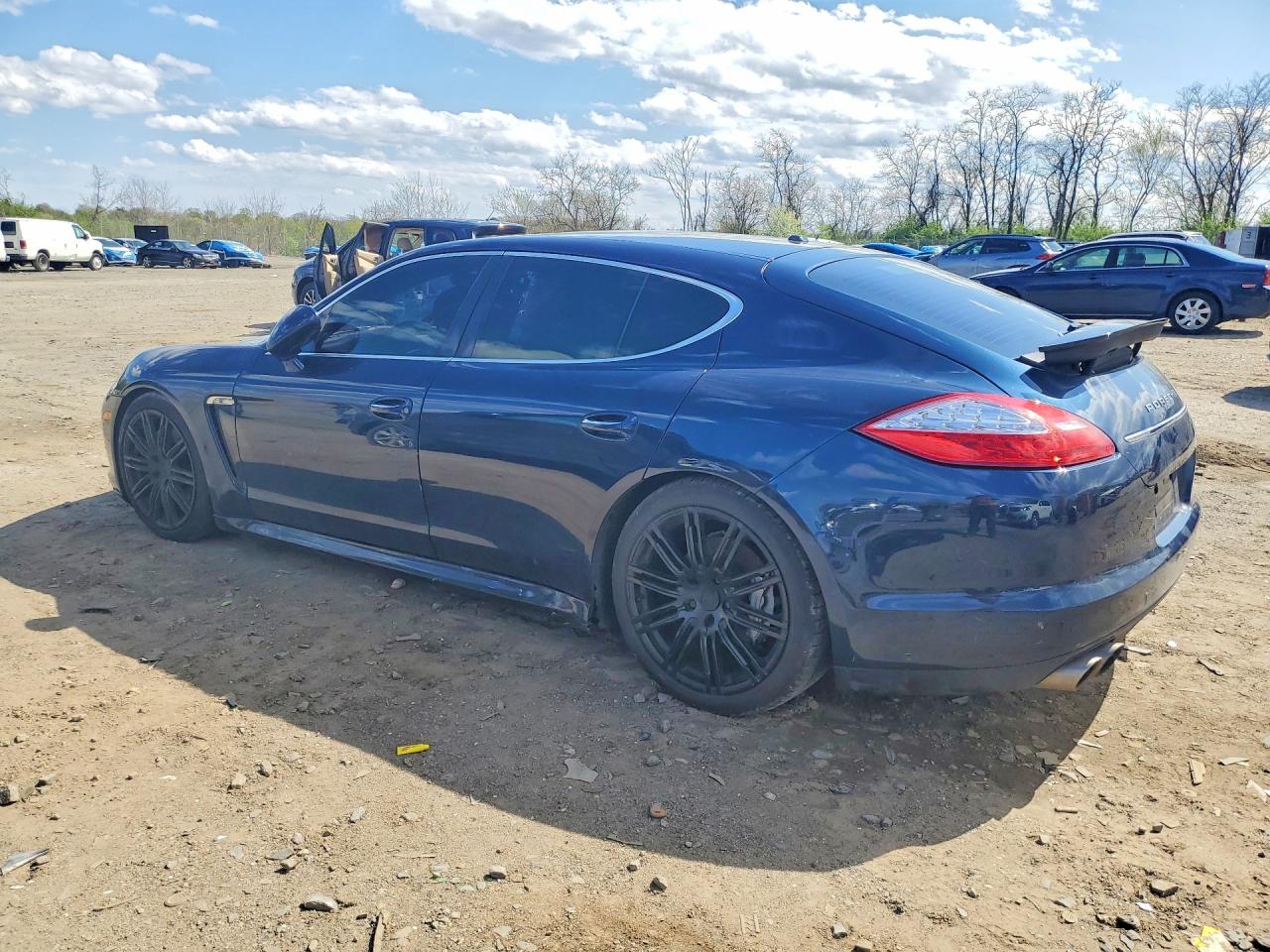 2012 PORSCHE Panamera VIN WP0AD2A78CL045383 photo 2