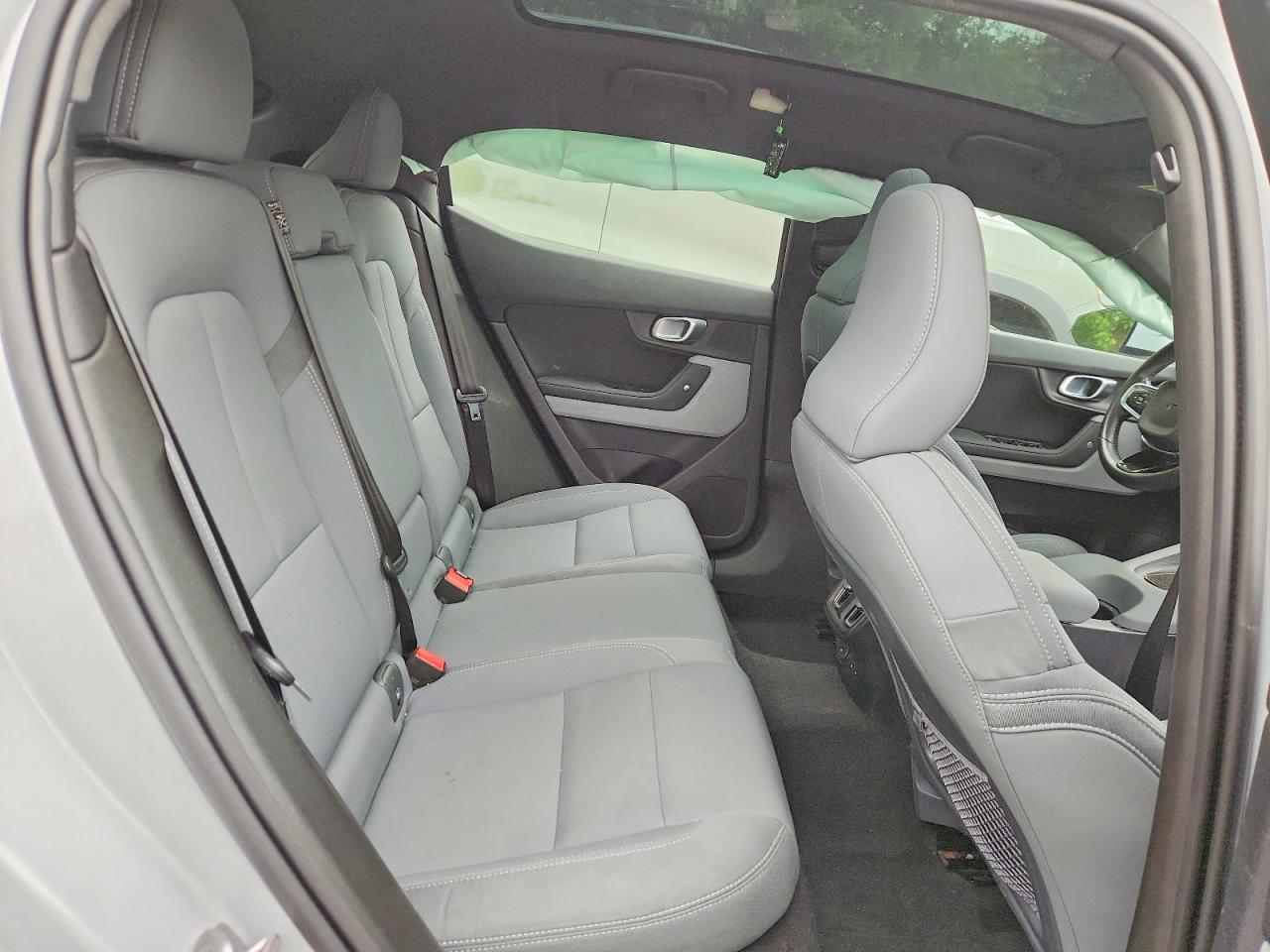 2023 Polestar 2 VIN YSMEG3KA4PL156810 photo 10