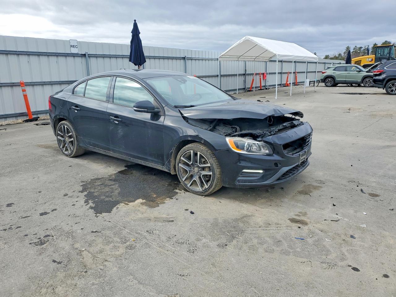 2018 Volvo S60 VIN YV140MTL2J2451039 photo 4