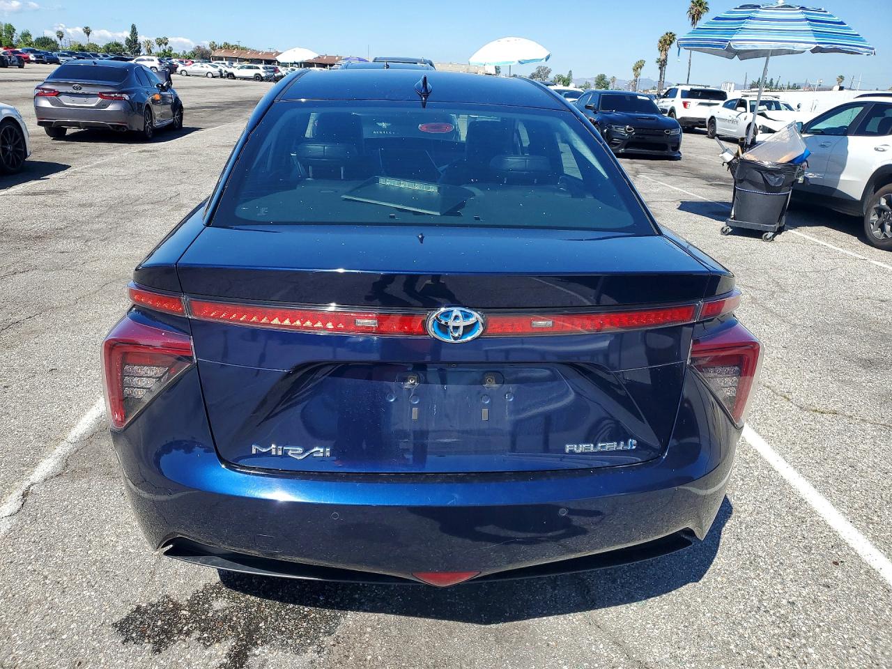 2019 Toyota Mirai VIN JTDBVRBDXKA006111 photo 6