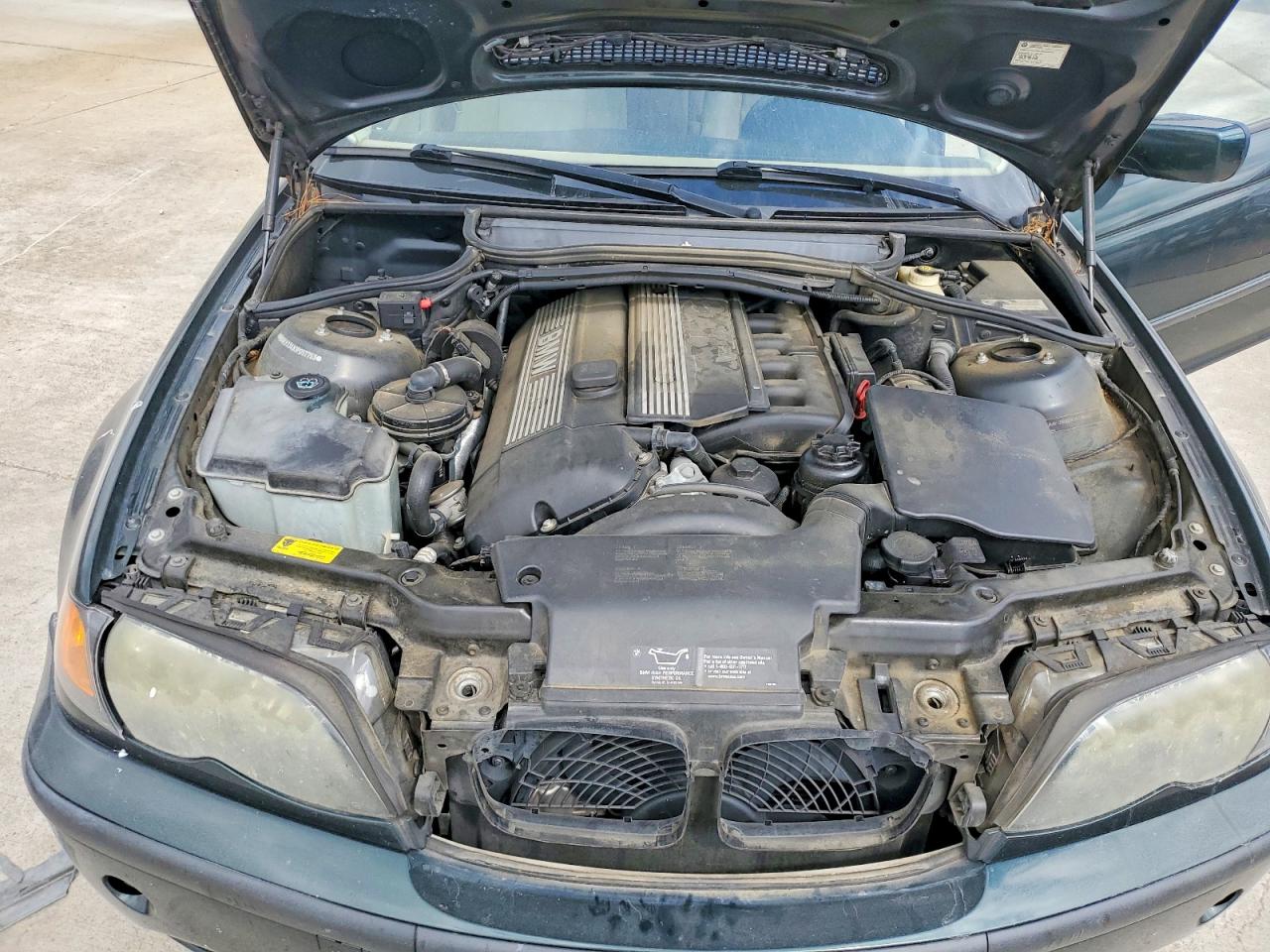 2003 BMW 3 series VIN WBAEV33483PD57753 photo 11