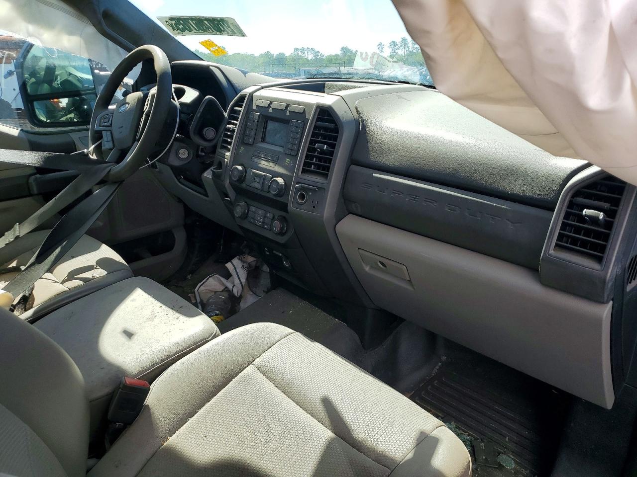 2021 FORD F550 VIN 1FDUF5GN8MDA11286 photo 5