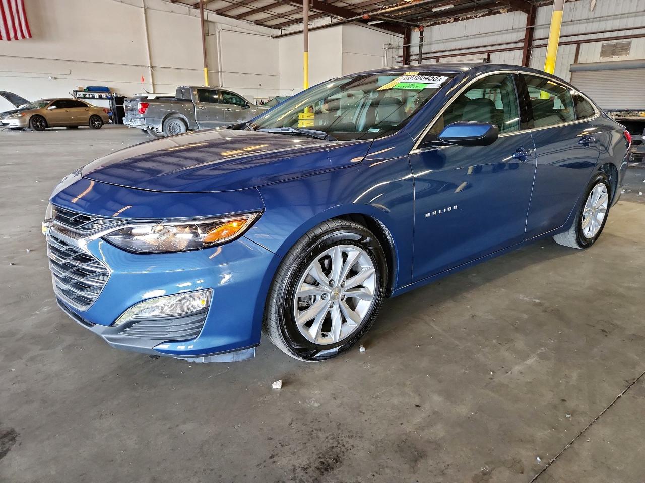 2025 Chevrolet Malibu VIN 1G1ZD5ST4SF119646 photo 1