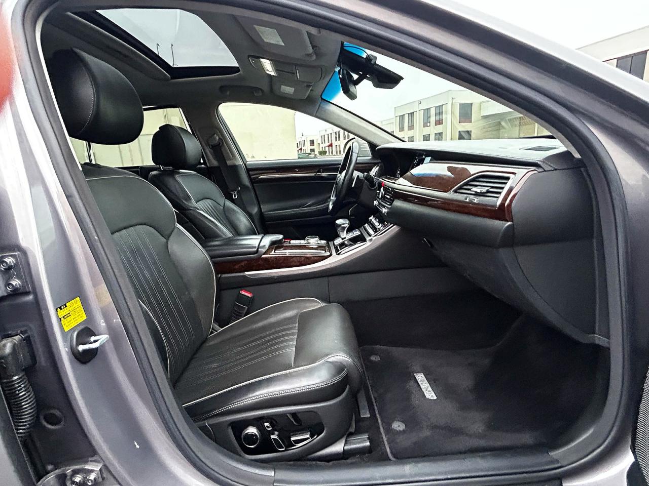 2018 Genesis G90 5.0 ul VIN KMHG54JH8JU044264 photo 5