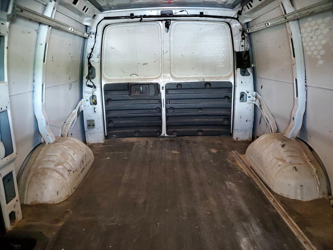 2010 CHEV Express VIN 1GCZGFAG9A1183539 photo 10