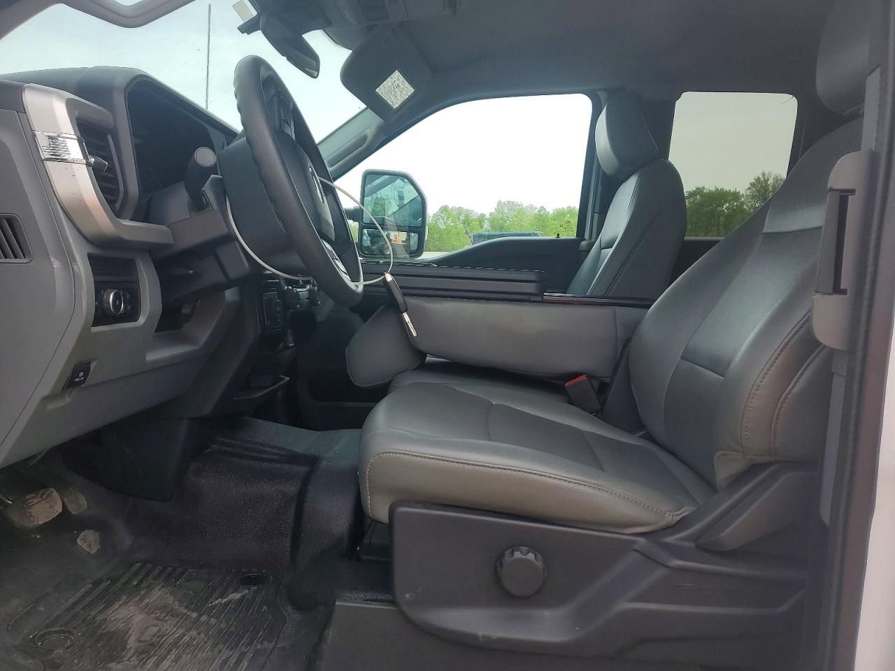 2025 Ford F250 VIN 1FT8X2BA0SEC64048 photo 7