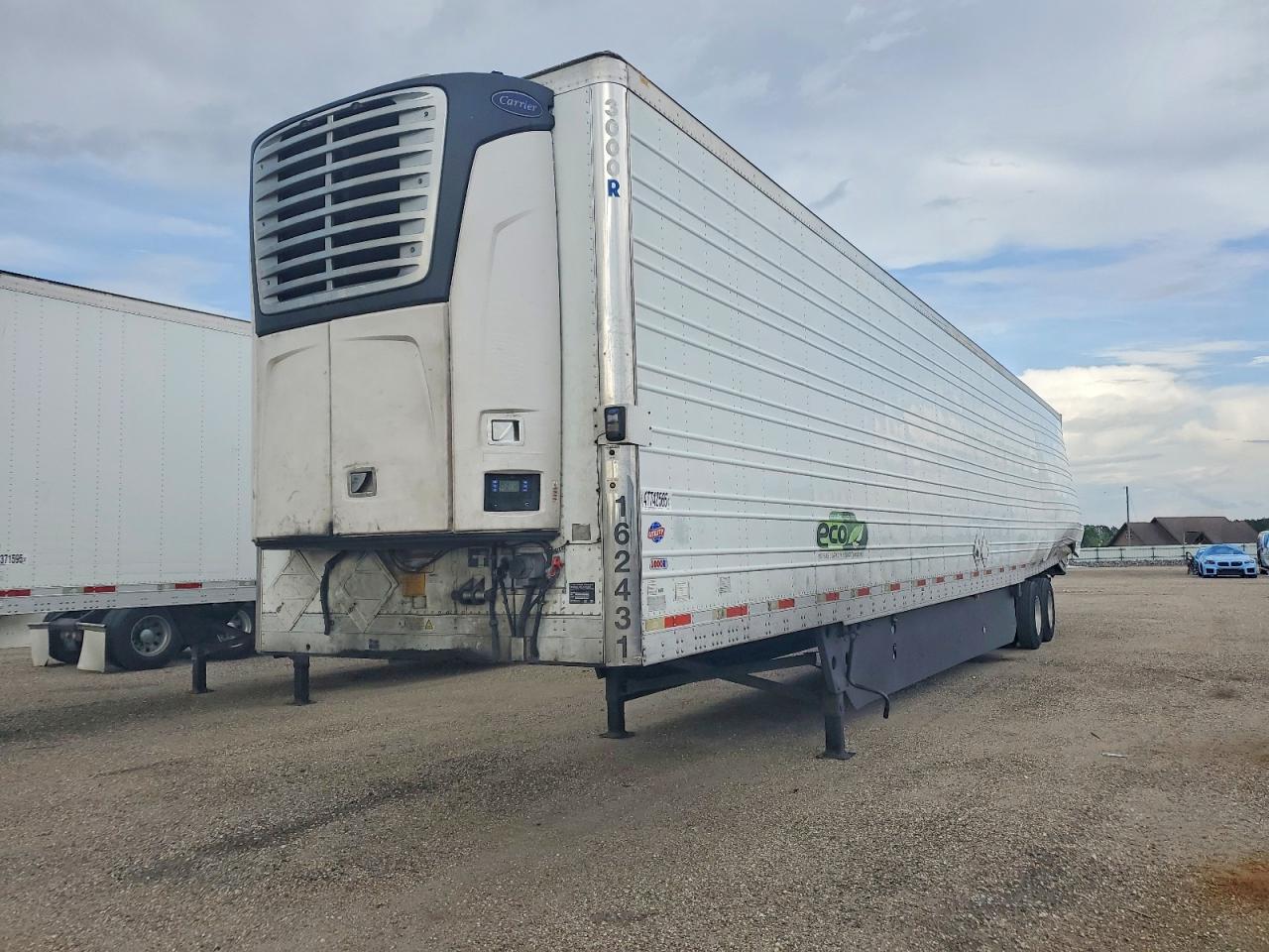 2016 UTILITY Trailer VIN 1UYVS2530GM411532 photo 2