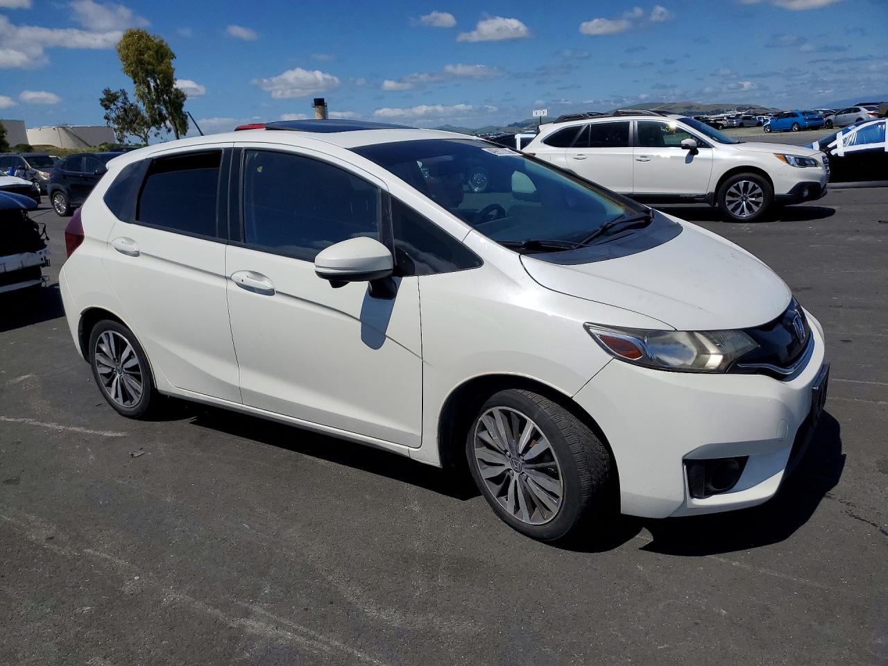 2017 Honda Fit VIN JHMGK5H72HS015914 photo 4