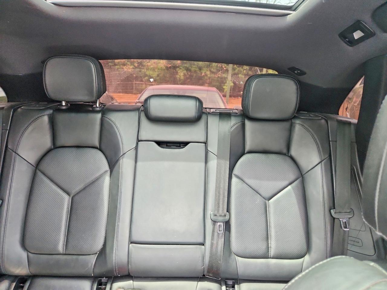 2018 PORSCHE Macan VIN WP1AA2A5XJLB22225 photo 10