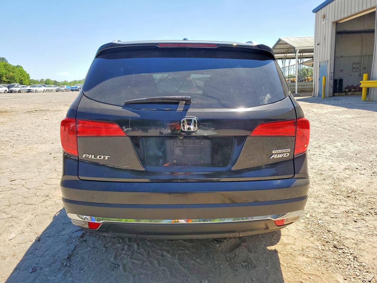 2018 Honda Pilot VIN 5FNYF6H90JB056658 photo 6