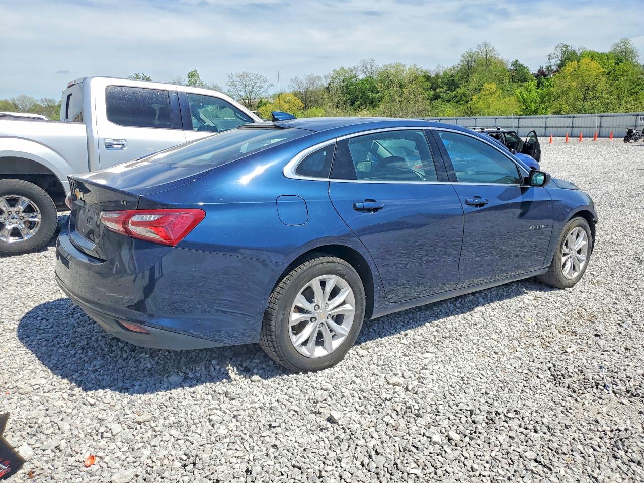 2022 CHEV Malibu VIN 1G1ZD5ST9NF125897 photo 3