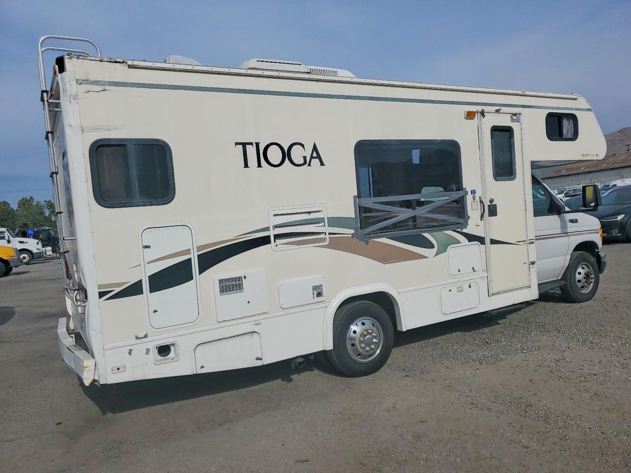 2003 FLEETWOOD Econoline VIN 1FDXE45S93HA44100 photo 4