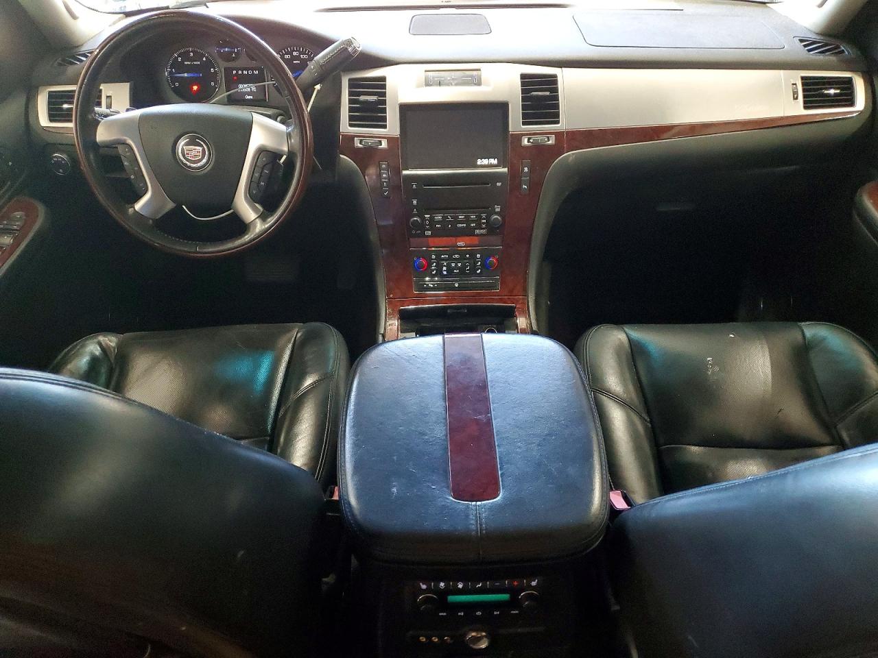 2008 Cadillac Escalade VIN 1GYFK63848R116537 photo 8