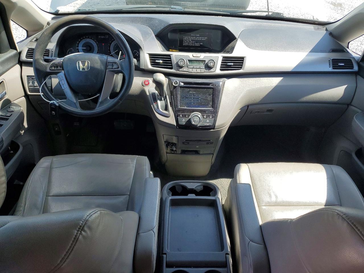 2016 Honda Odyssey VIN 5FNRL5H34GB088086 photo 8