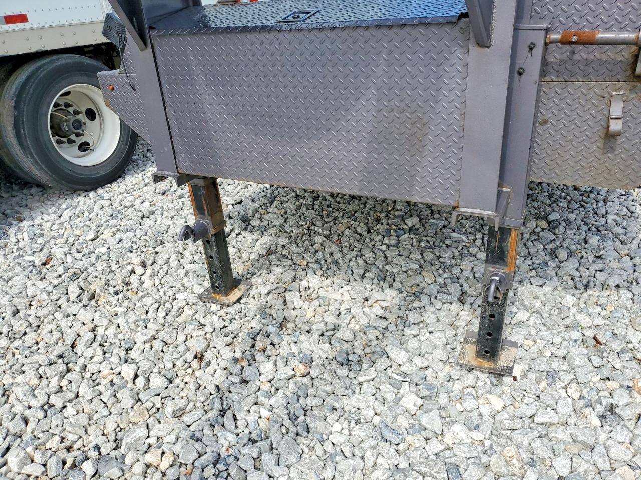 2025 Caliber Gx840 Equipment Trailer VIN 57BGX8401S1085332 photo 8