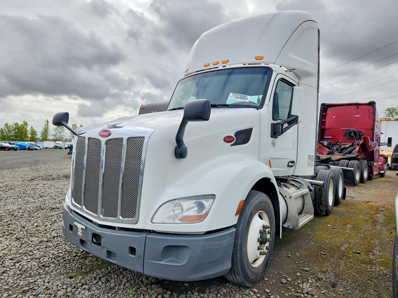 2018 PETERBILT All models VIN 1XPBD49X3JD479043 photo 2