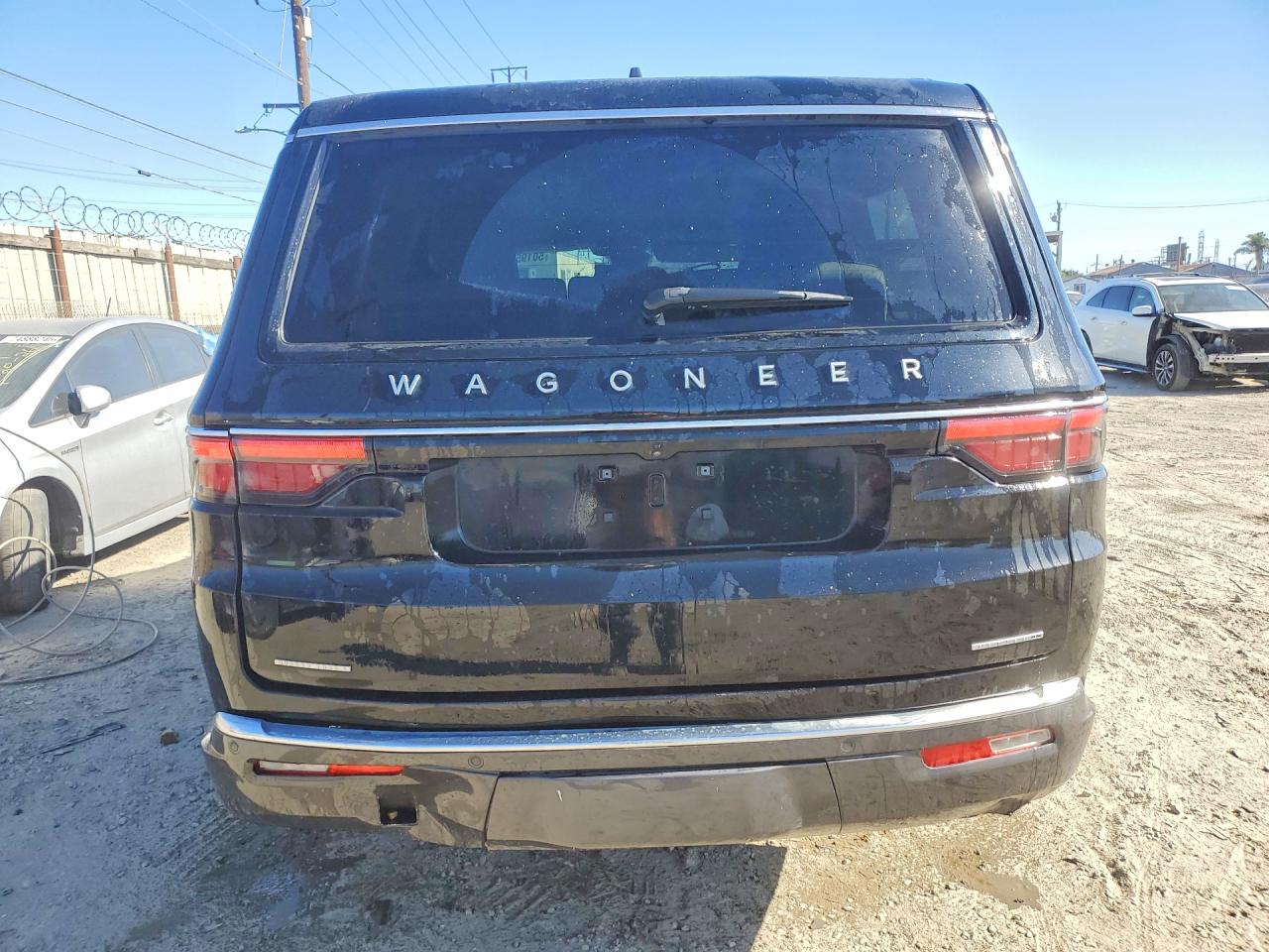 2022 Jeep Wagoneer VIN 1C4SJVAT0NS205891 photo 6