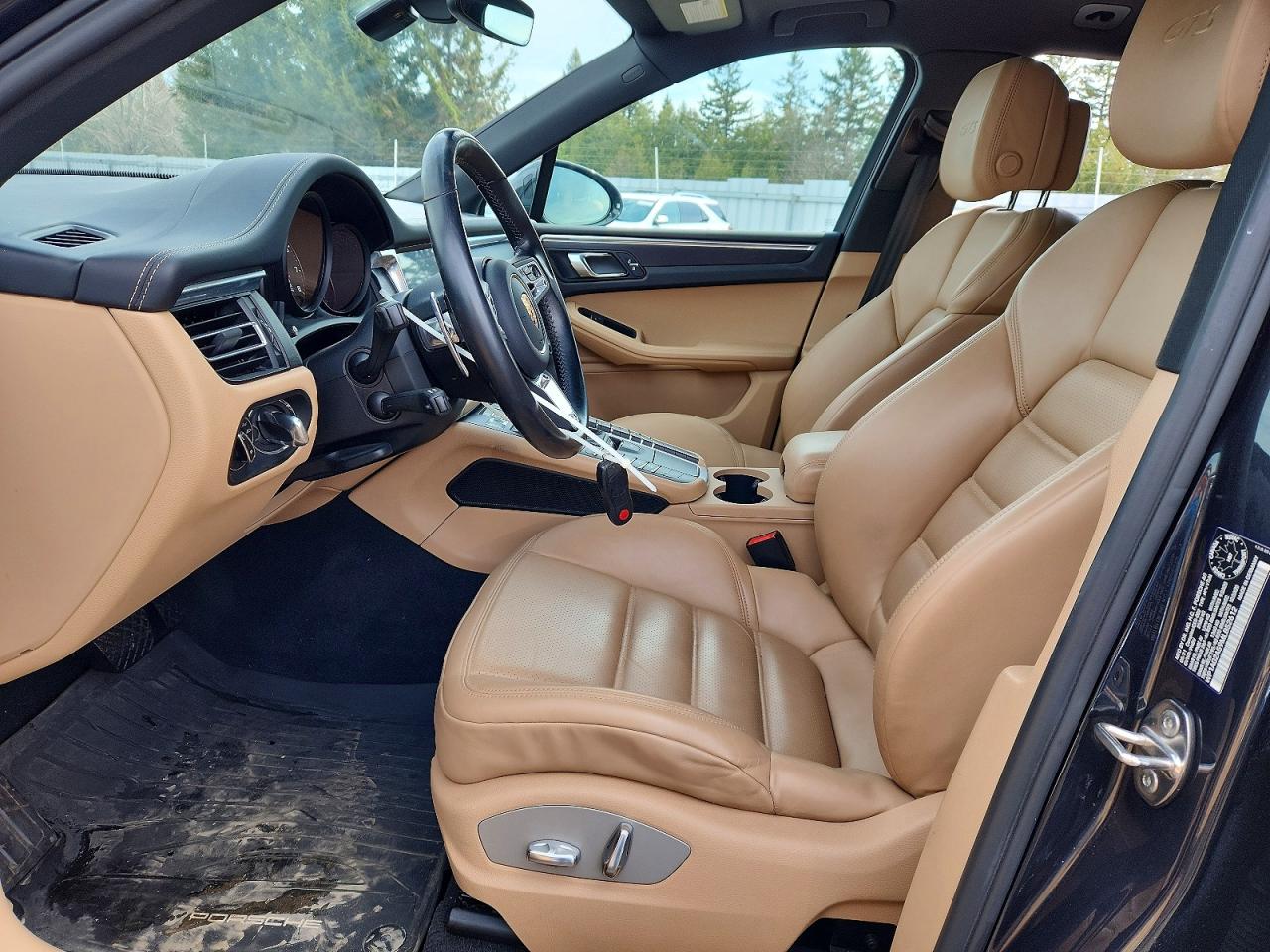 2021 Porsche Macan VIN WP1AG2A59MLB52612 photo 7