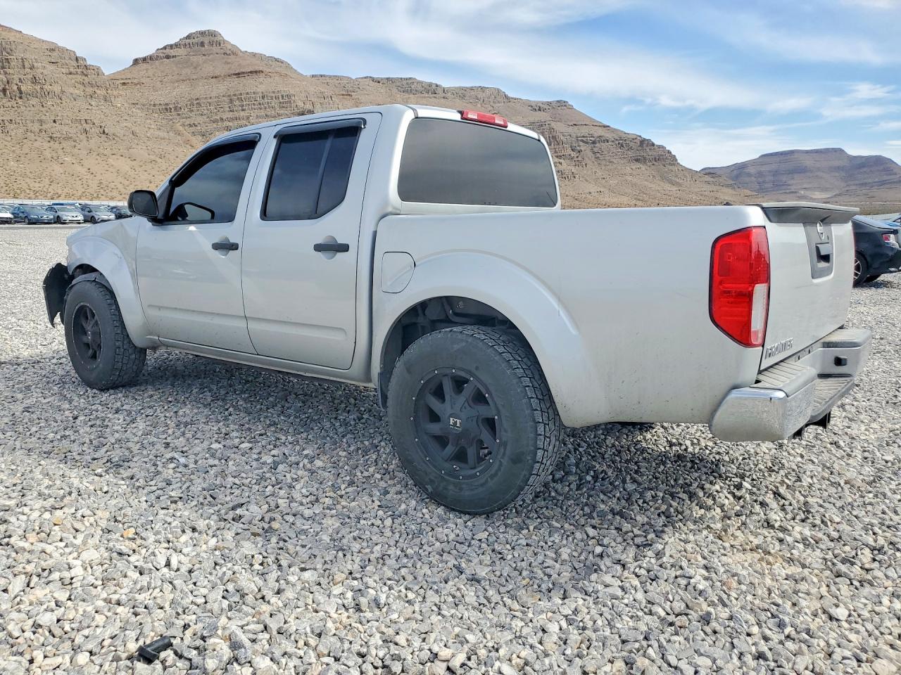2016 NISS Frontier VIN 1N6AD0ER9GN714929 photo 2