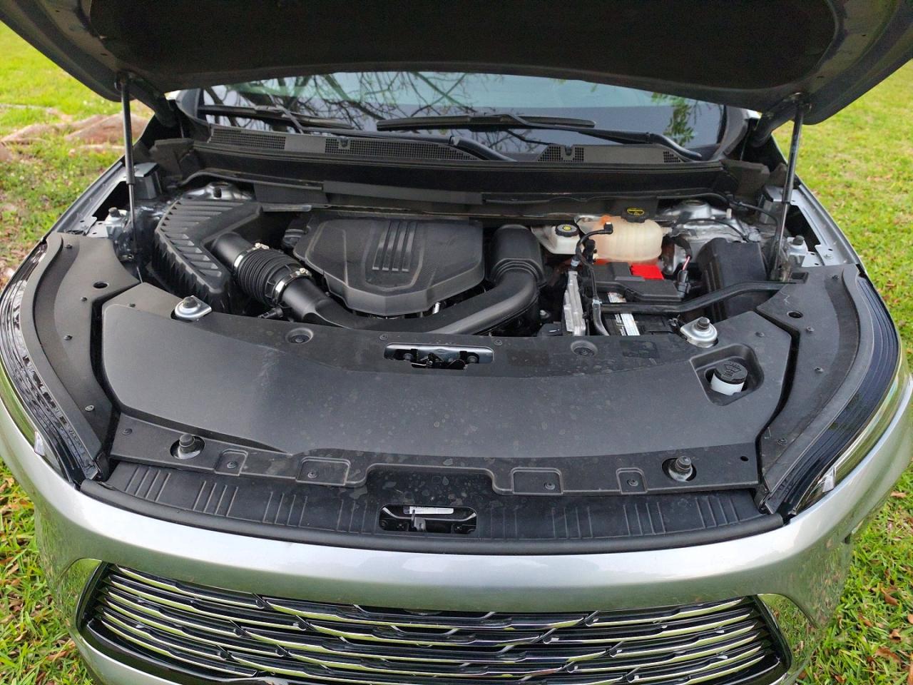 2025 Buick Enclave VIN 5GAEVARS2SJ250050 photo 7