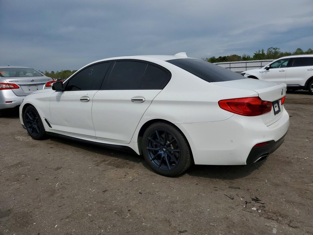 2018 BMW 5 series VIN WBAJE5C57JWA92491 photo 2
