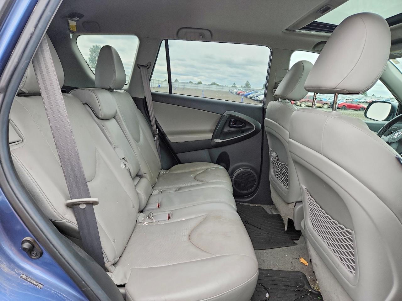 2012 Toyota Rav4 VIN 2T3DF4DV9CW211999 photo 11