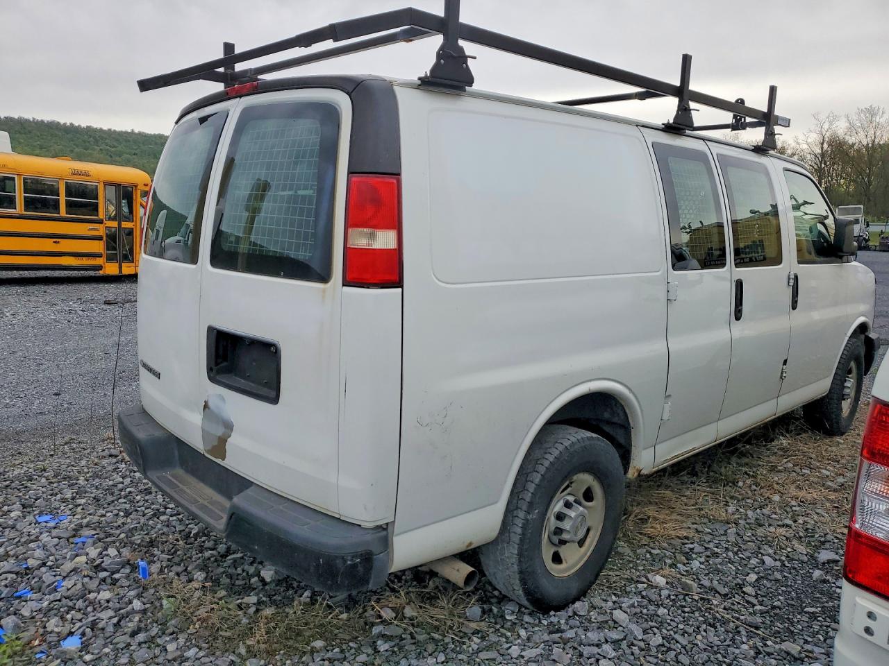 2009 CHEVROLET Express VIN 1GCGG25C791159145 photo 3