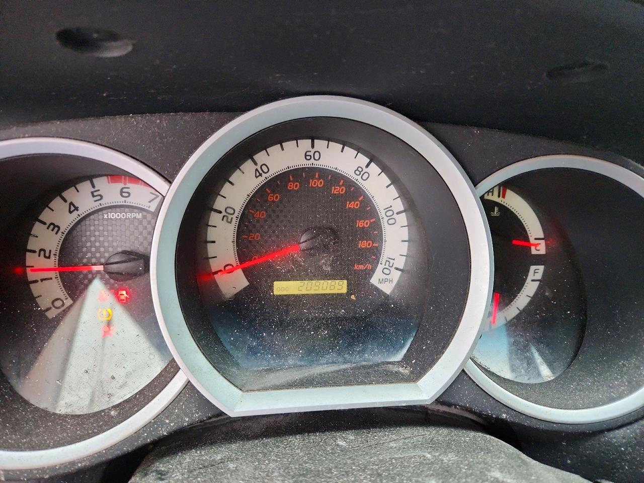 2013 Toyota Tacoma VIN 3TMLU4EN7DM108647 photo 9