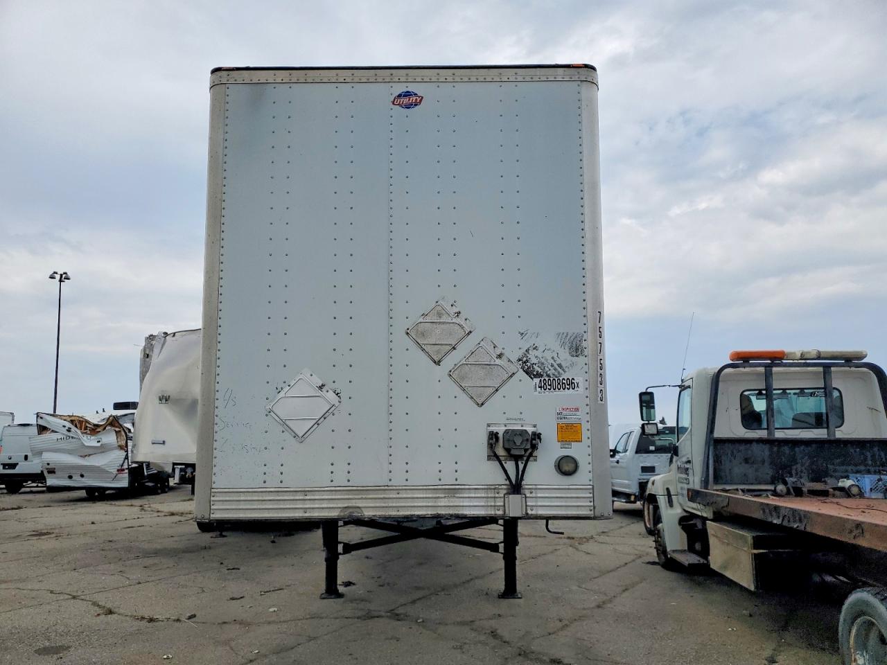 2012 UTILITY All models VIN 1UYVS2531CG235924 photo 9