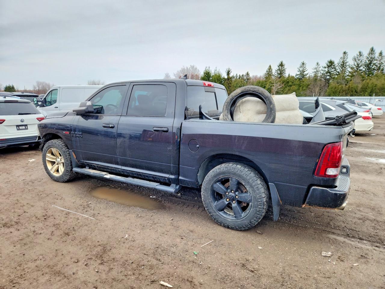 2018 Ram 1500 VIN 1C6RR7MMXJS298198 photo 2