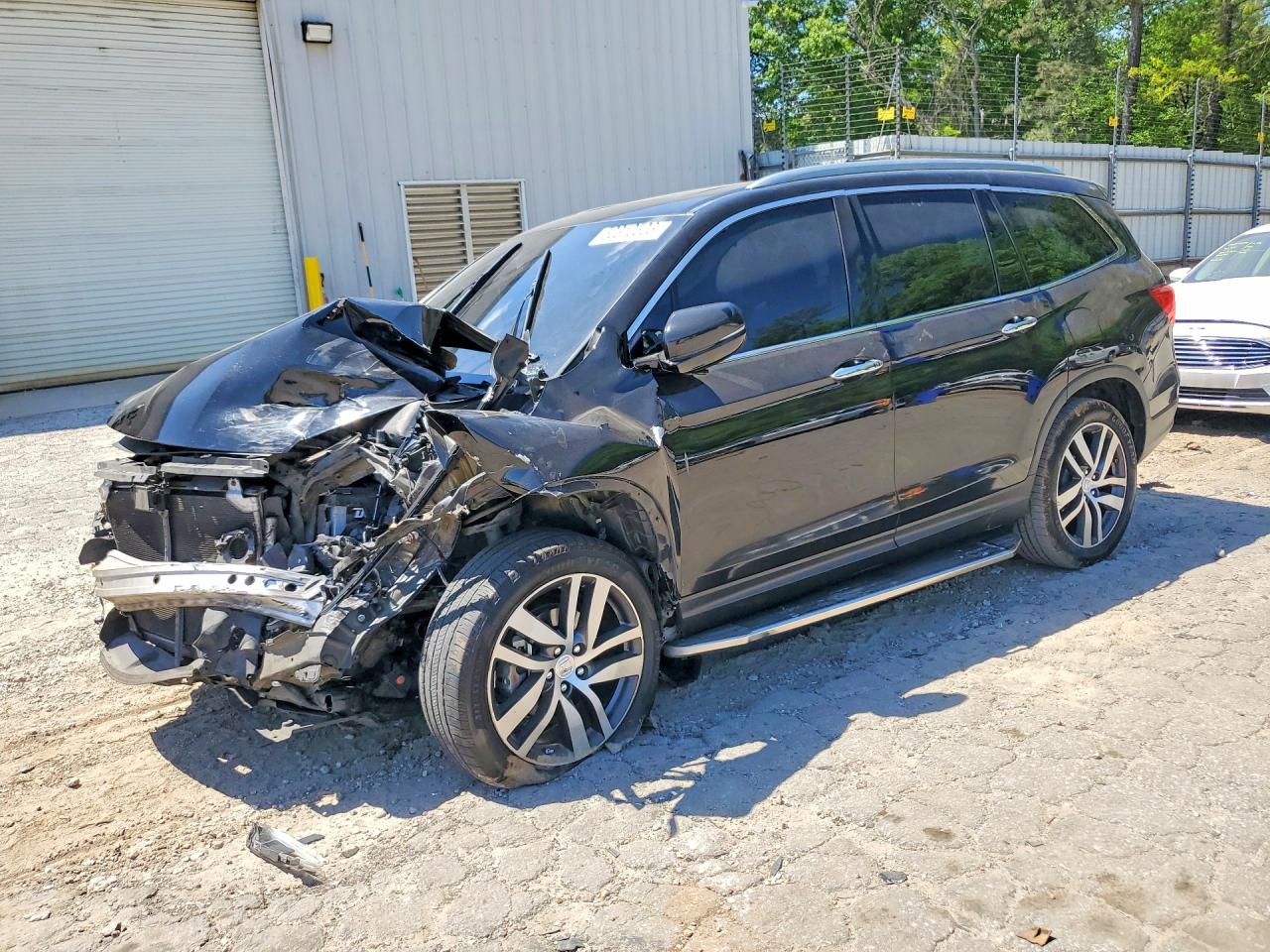 2018 Honda Pilot VIN 5FNYF6H90JB056658 photo 1