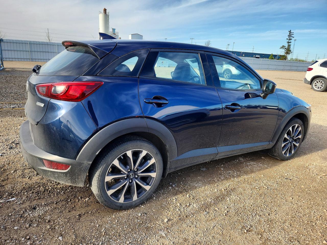 2019 Mazda Cx-3 VIN JM1DKFC77K1458980 photo 3