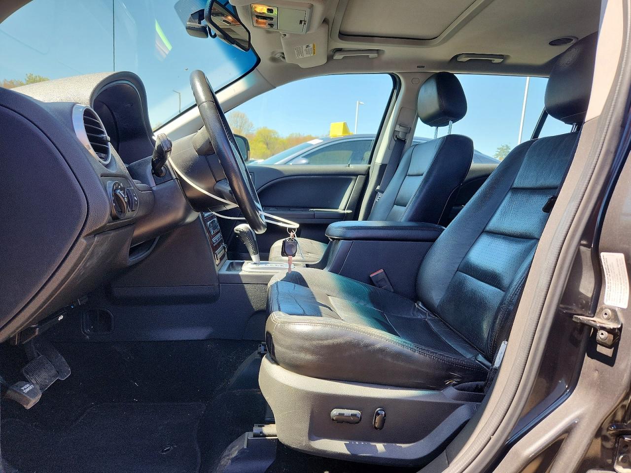 2007 Ford Freestyle VIN 1FMDK06117GA23411 photo 7