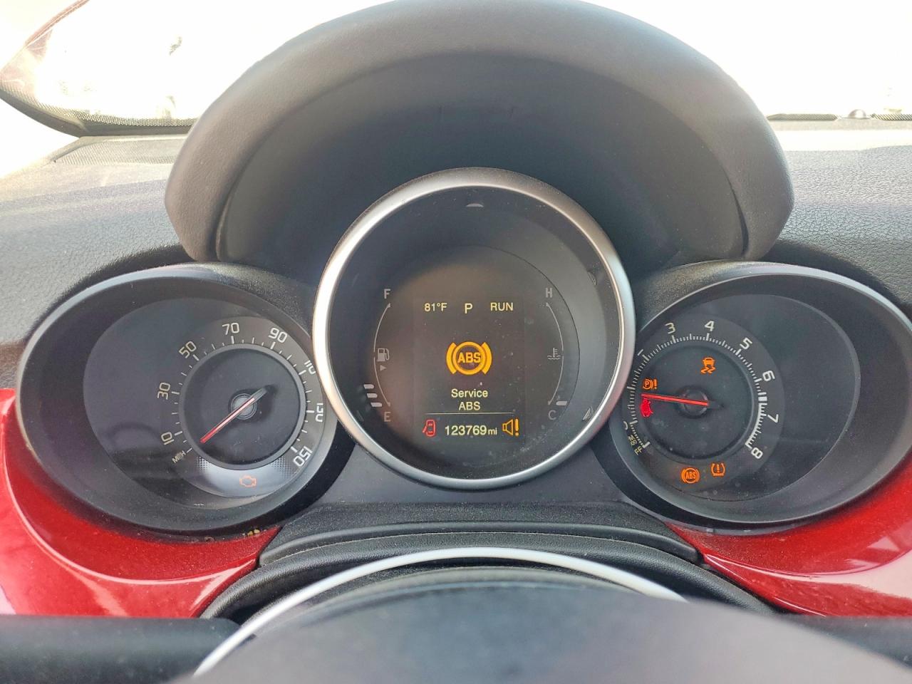 2017 Fiat 500 VIN ZFBCFXDB2HP528306 photo 9