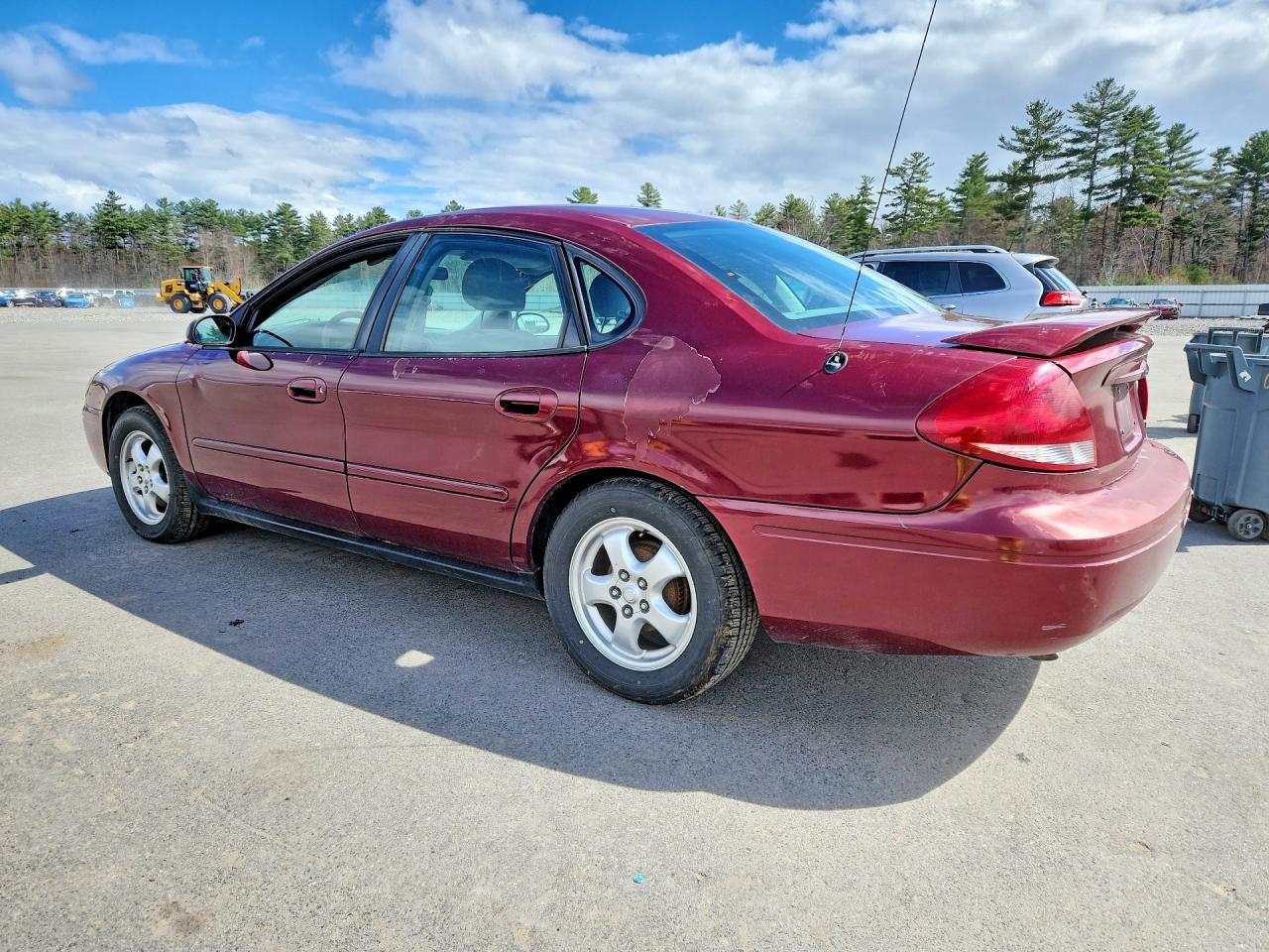 2005 Ford Taurus VIN 1FAFP53205A182497 photo 2