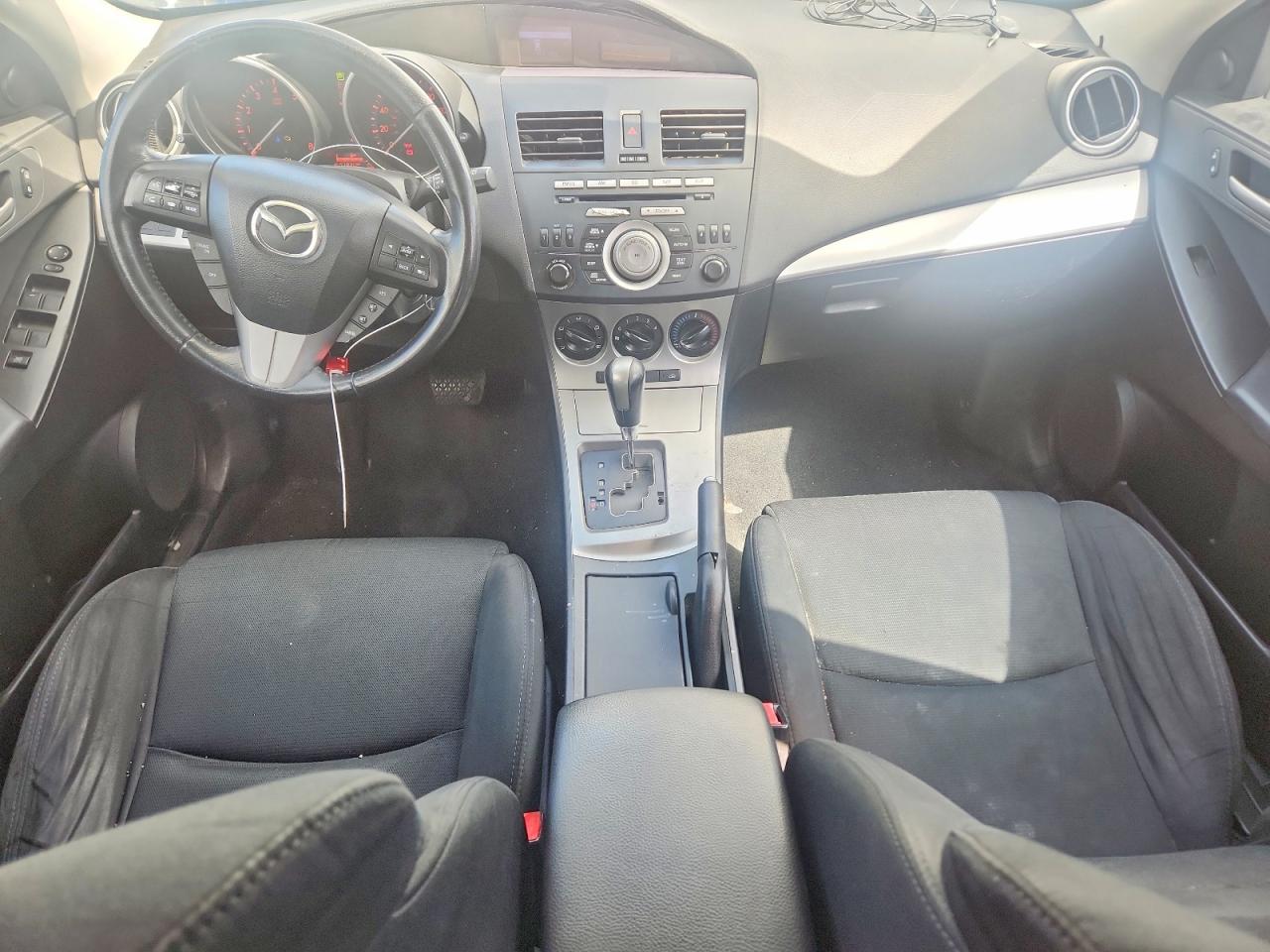 2011 Mazda Mazda3 VIN JM1BL1K64B1409865 photo 8