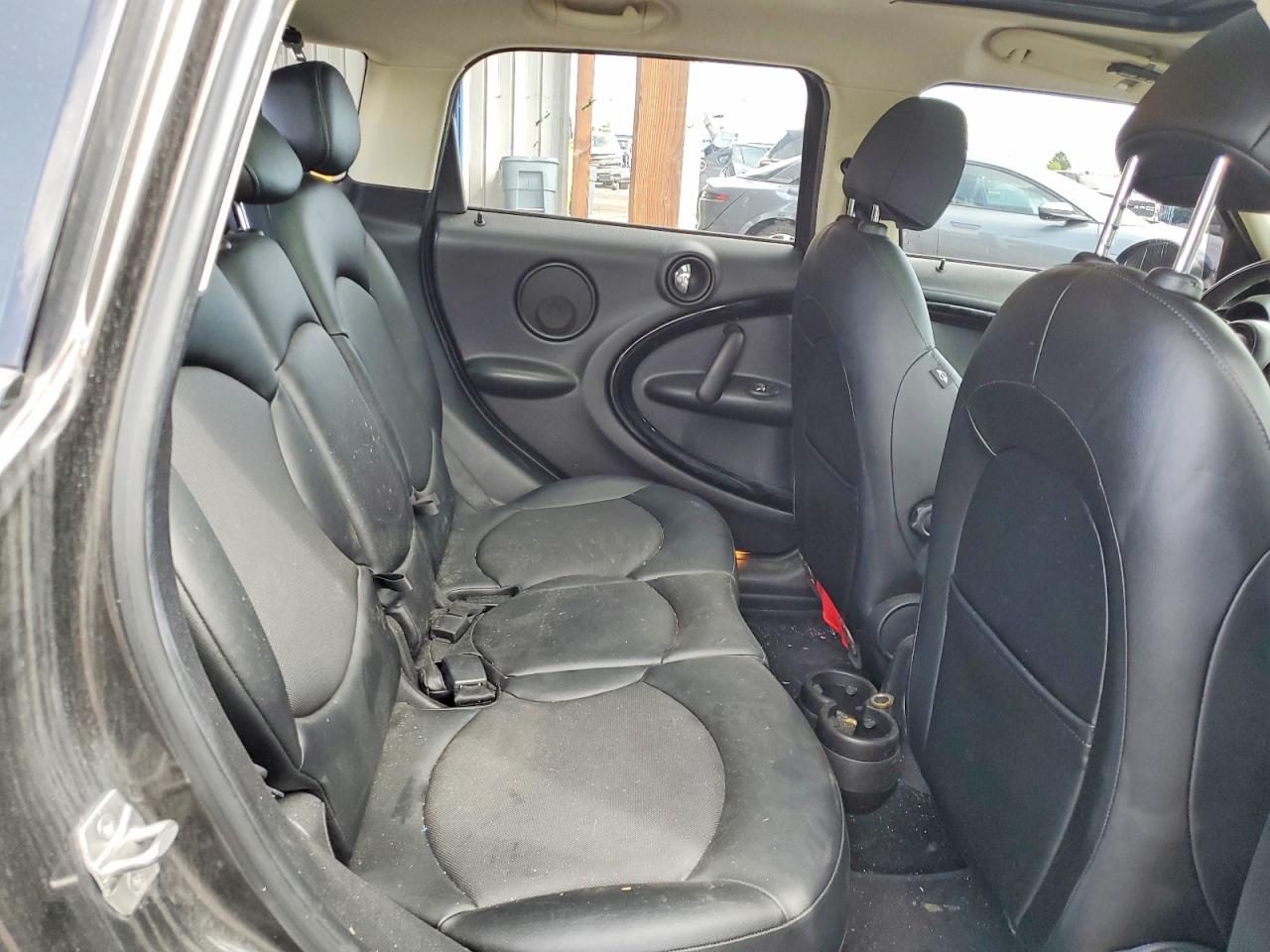 2016 MINI Cooper VIN WMWZC5C59GWU00176 photo 10