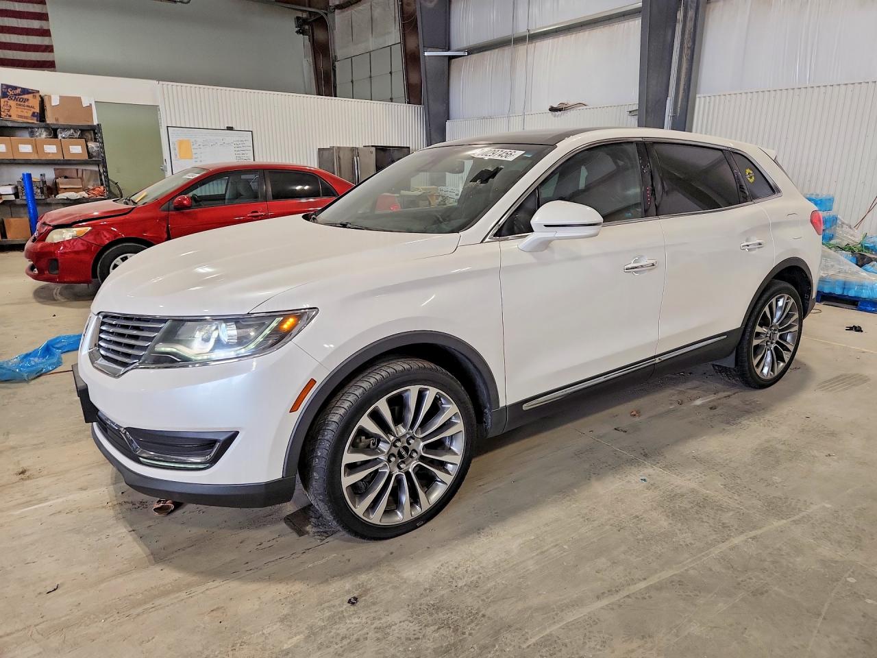 2017 Lincoln Mkx VIN 2LMPJ8LP8HBL28568 photo 1